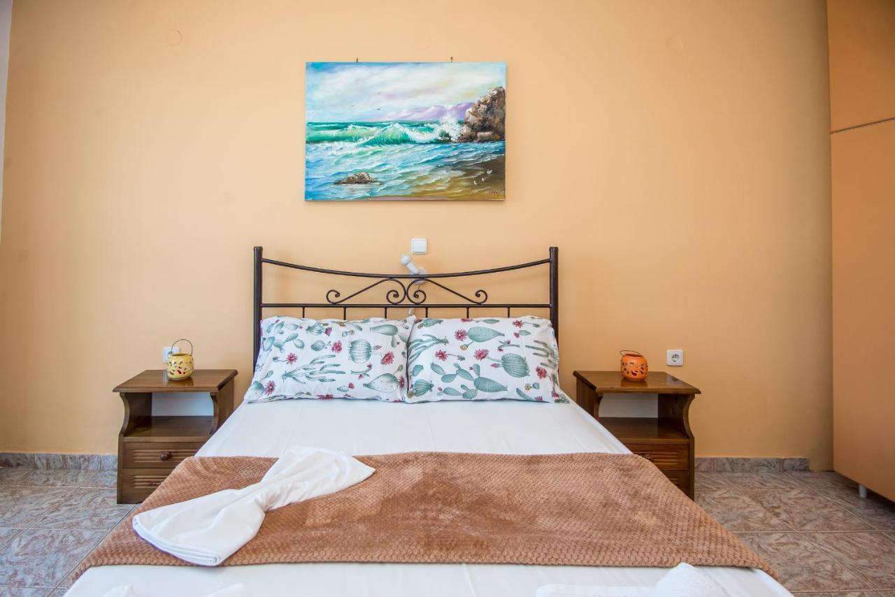 Razáta Aristotelis Apartments מראה חיצוני תמונה