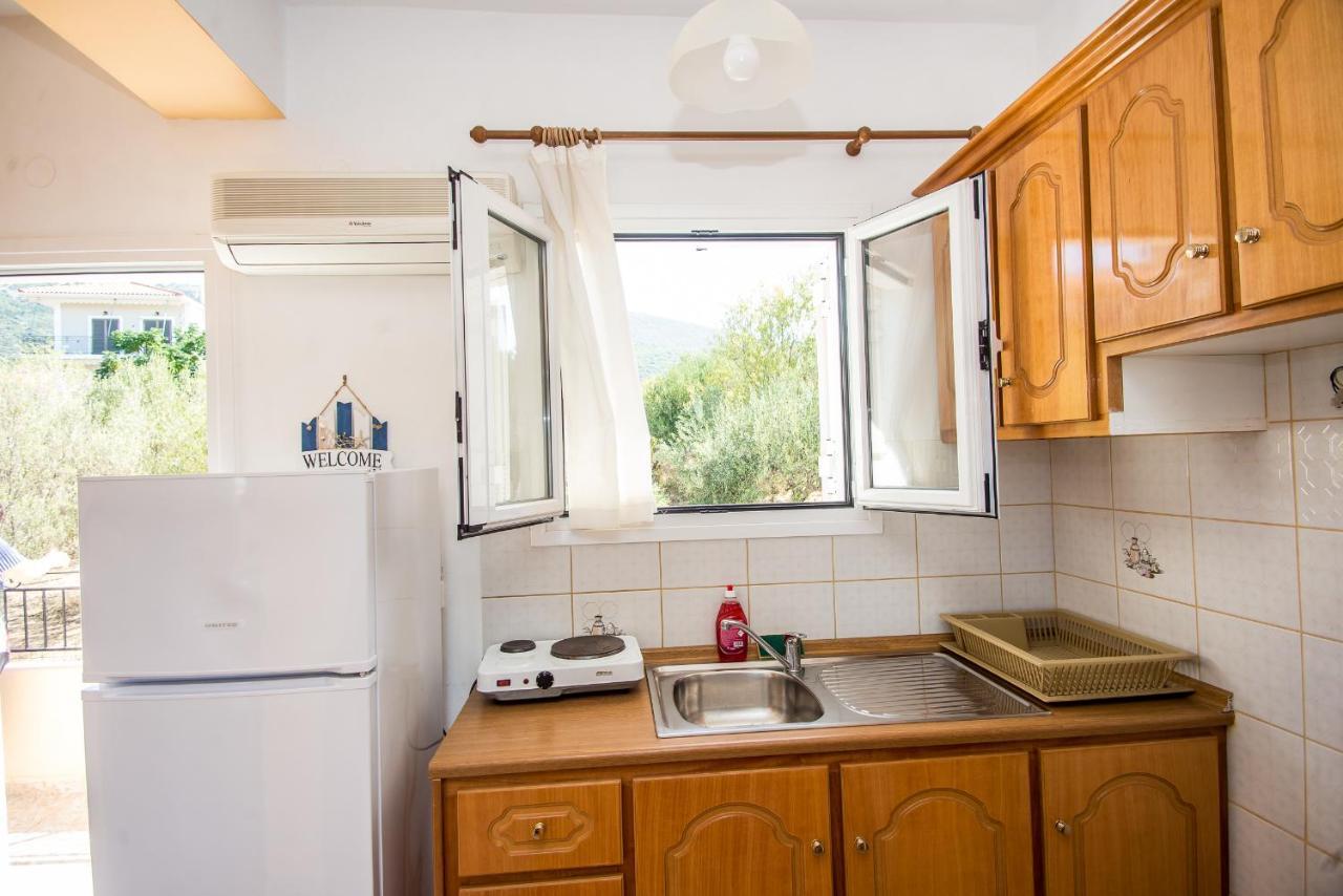 Razáta Aristotelis Apartments מראה חיצוני תמונה