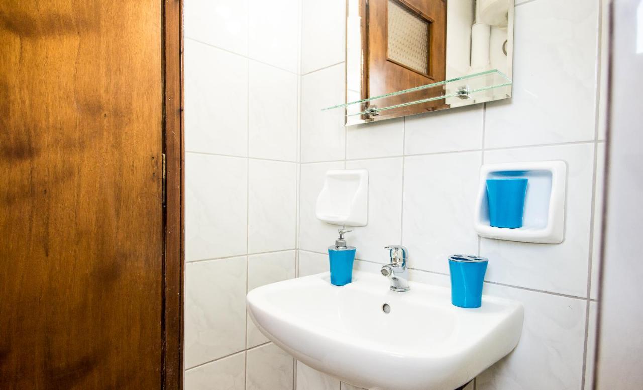 Razáta Aristotelis Apartments מראה חיצוני תמונה