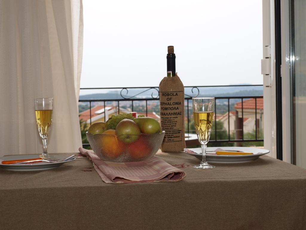 Razáta Aristotelis Apartments מראה חיצוני תמונה