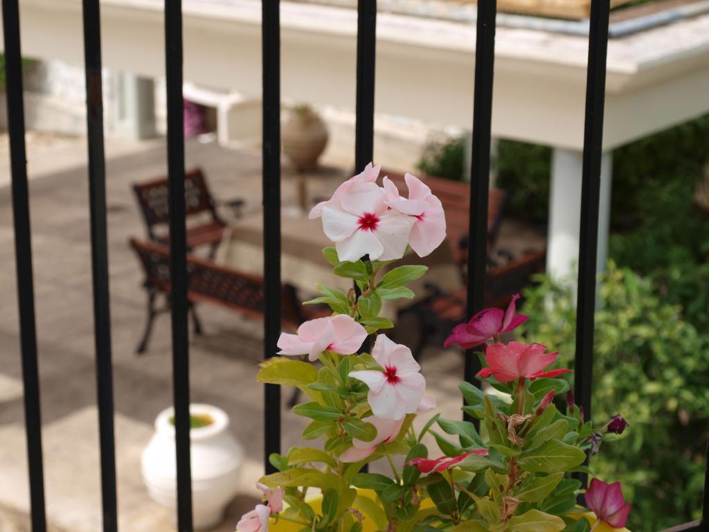 Razáta Aristotelis Apartments מראה חיצוני תמונה