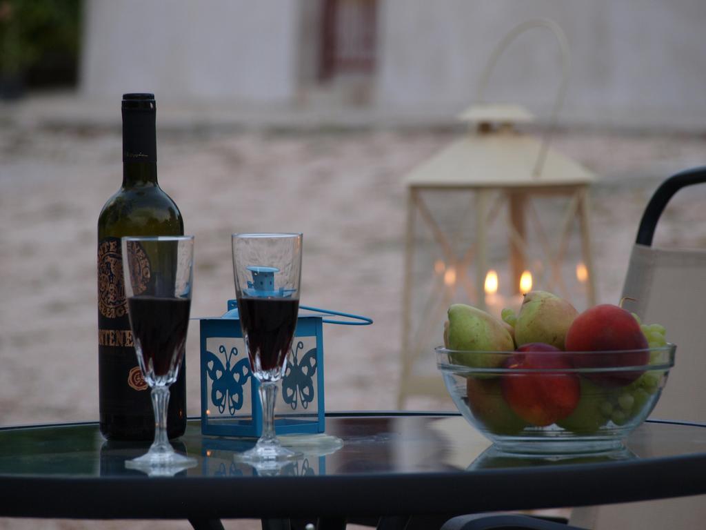 Razáta Aristotelis Apartments מראה חיצוני תמונה